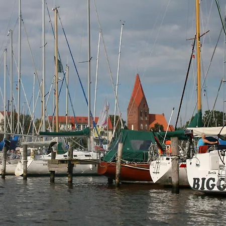 Gemuetliche Ferienunterkuenfte Mit Garten In Tatil Evi *