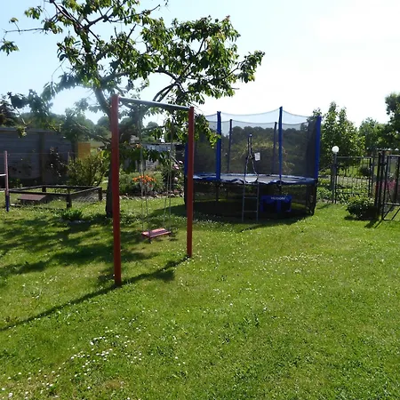 Gemuetliche Ferienunterkuenfte Mit Garten In בית נופש