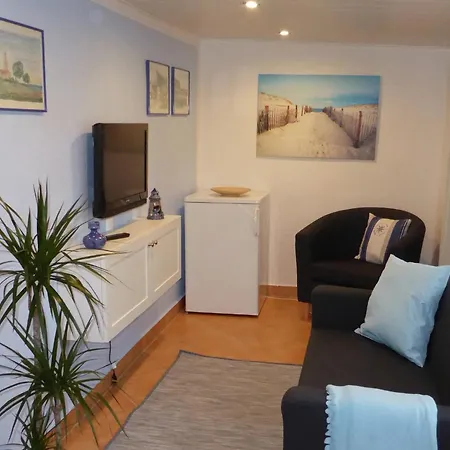 Gemuetliche Ferienunterkuenfte Mit Garten In Tatil Evi Zweedorf