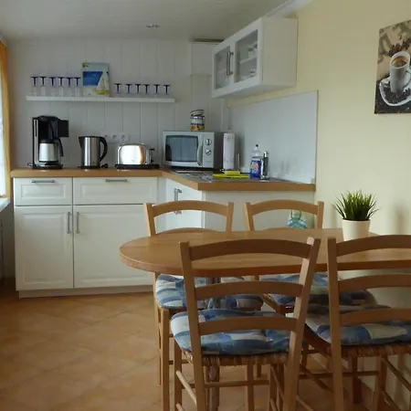 בית נופש Gemuetliche Ferienunterkuenfte Mit Garten In *