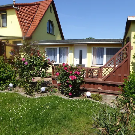 בית נופש Gemuetliche Ferienunterkuenfte Mit Garten In Zweedorf