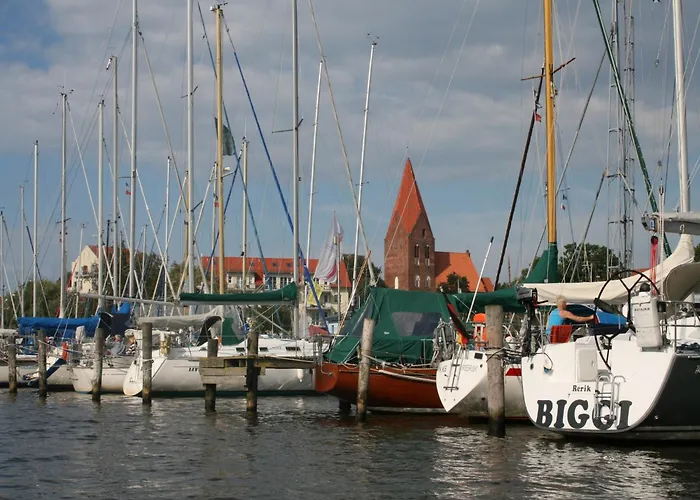 Gemuetliche Ferienunterkuenfte Mit Garten In Vakantiehuis *